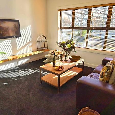 Apartment 2 - Haddin Court - Stunning Executive Blenheim Esterno foto