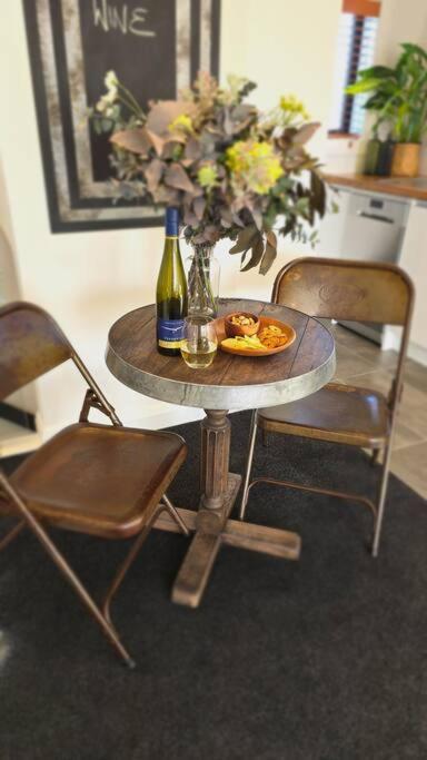Apartment 2 - Haddin Court - Stunning Executive Blenheim Esterno foto