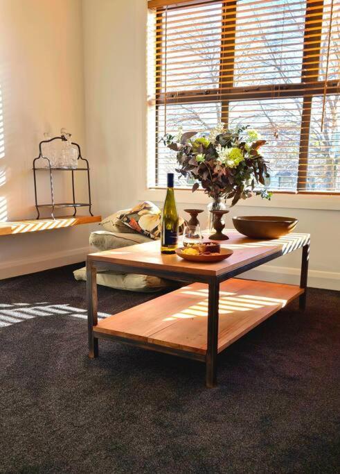 Apartment 2 - Haddin Court - Stunning Executive Blenheim Esterno foto